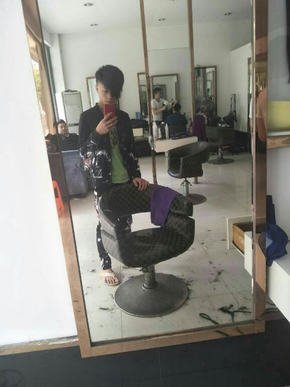 TP小林