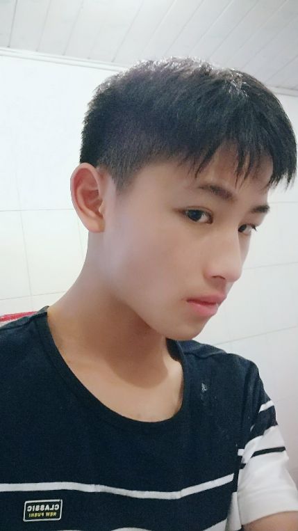 宏睿